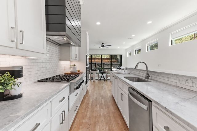5933 Oram Street, Dallas, TX 75206