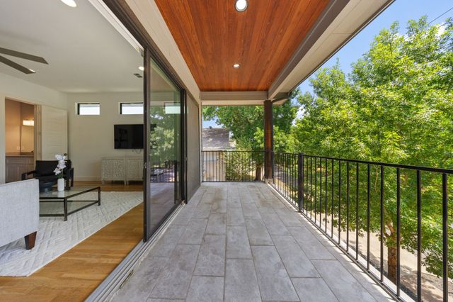 5933 Oram Street, Dallas, TX 75206