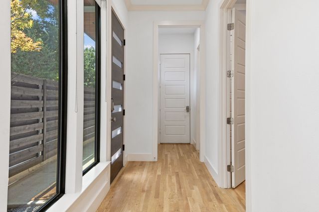 5933 Oram Street, Dallas, TX 75206