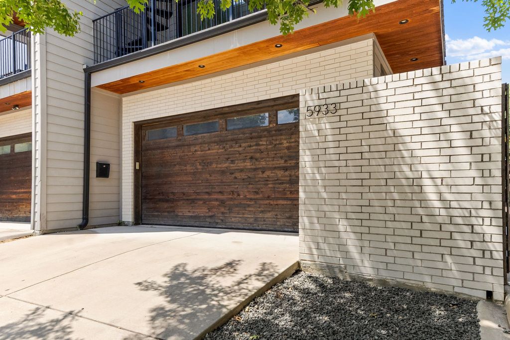 5933 Oram Street, Dallas, TX 75206