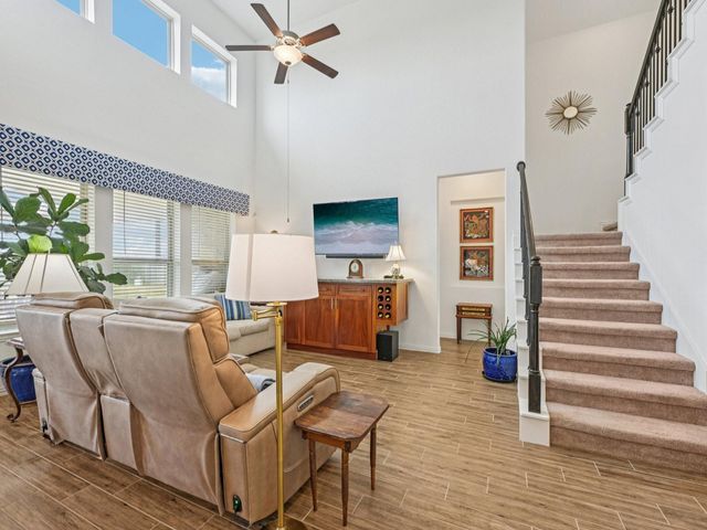 15014 Lake Shore Avenue, Mont Belvieu, TX 77523