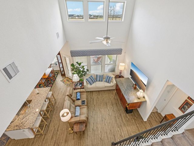 15014 Lake Shore Avenue, Mont Belvieu, TX 77523