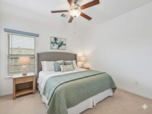 15014 Lake Shore Avenue, Mont Belvieu, TX 77523