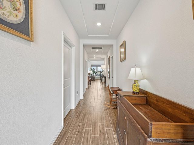 15014 Lake Shore Avenue, Mont Belvieu, TX 77523