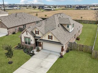 15014 Lake Shore Avenue, Mont Belvieu, TX 77523