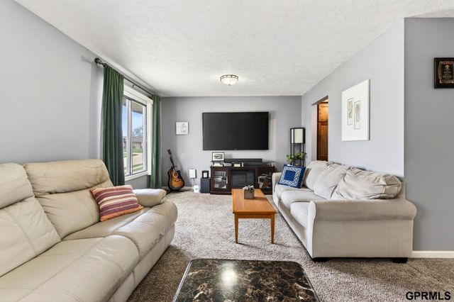 6619 S 109th Street, Omaha, NE 68137