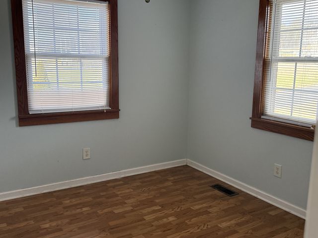 313 Murfreesboro Rd, Woodbury, TN 37190