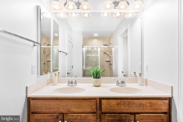 6262 SUMMIT POINT CT, Alexandria, VA 22310