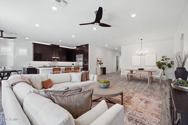 10401 E HELM Drive, Scottsdale, AZ 85255