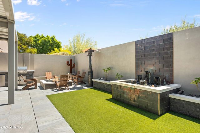 10401 E HELM Drive, Scottsdale, AZ 85255