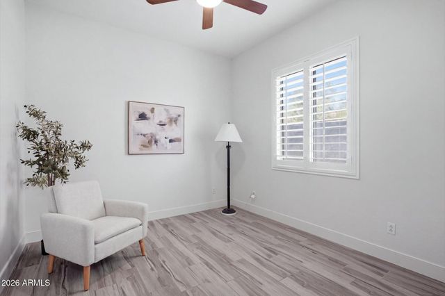 10401 E HELM Drive, Scottsdale, AZ 85255
