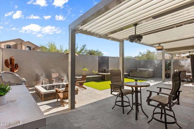 10401 E HELM Drive, Scottsdale, AZ 85255
