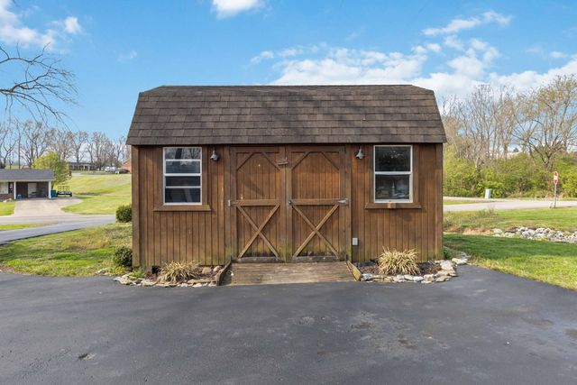 102 Sherwood Drive, Stanford, KY 40484