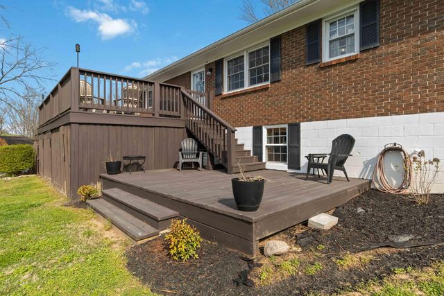 102 Sherwood Drive, Stanford, KY 40484