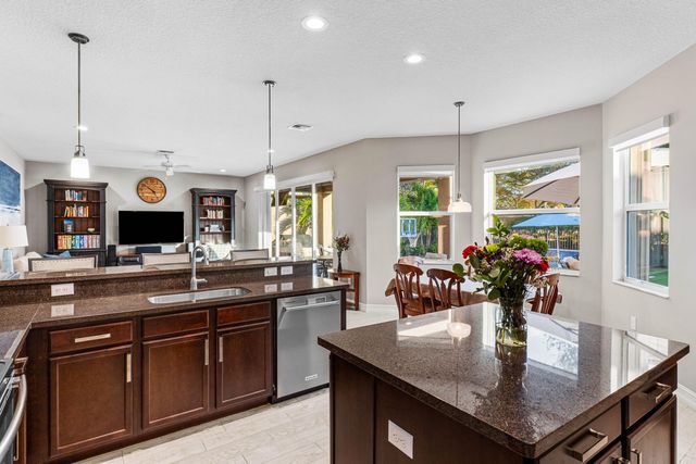 11477 Mantova Bay Circle, Boynton Beach, FL 33473