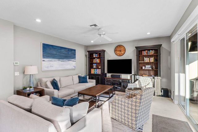 11477 Mantova Bay Circle, Boynton Beach, FL 33473