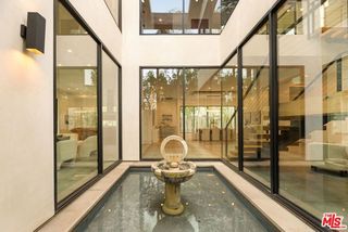 458 S Mansfield Avenue, Los Angeles, CA 90036