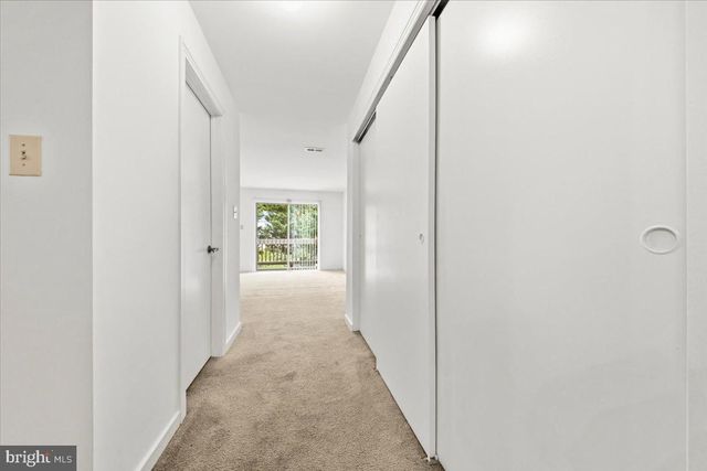 1704 AUGUSTA CIR, Mount Laurel, NJ 08054