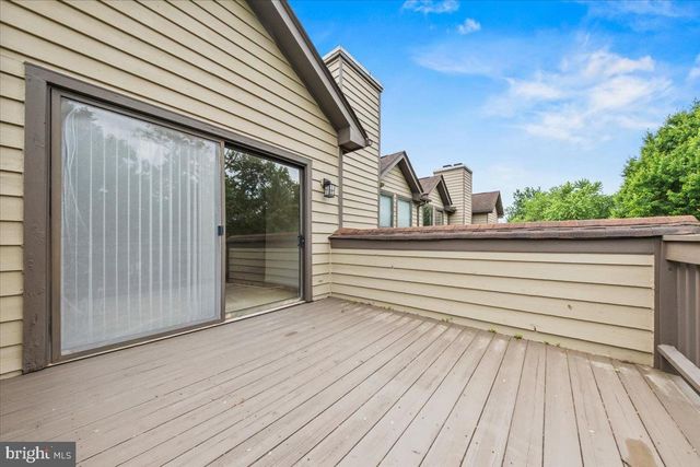 1704 AUGUSTA CIR, Mount Laurel, NJ 08054