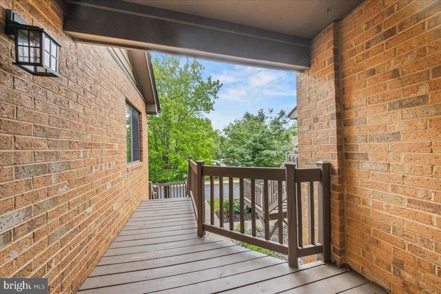 1704 AUGUSTA CIR, Mount Laurel, NJ 08054