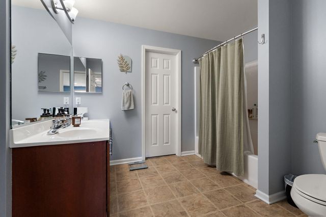 502 Gentile Court, Valparaiso, IN 46385