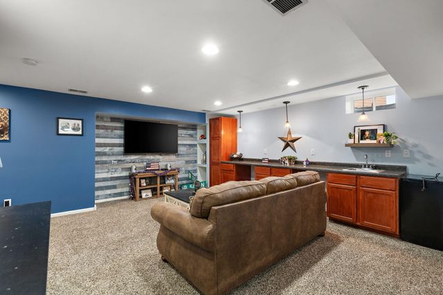 502 Gentile Court, Valparaiso, IN 46385