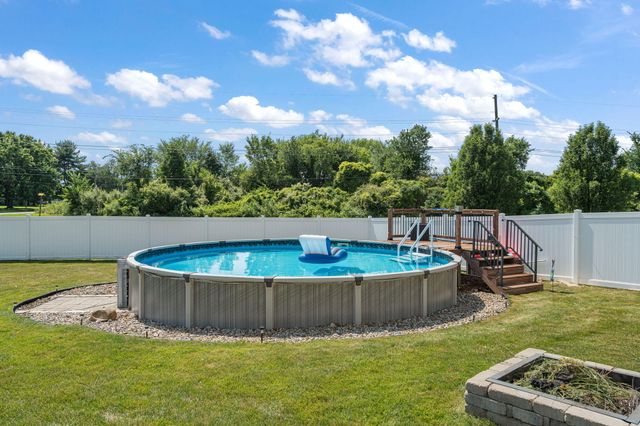 502 Gentile Court, Valparaiso, IN 46385
