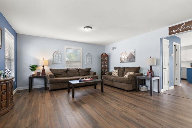 502 Gentile Court, Valparaiso, IN 46385