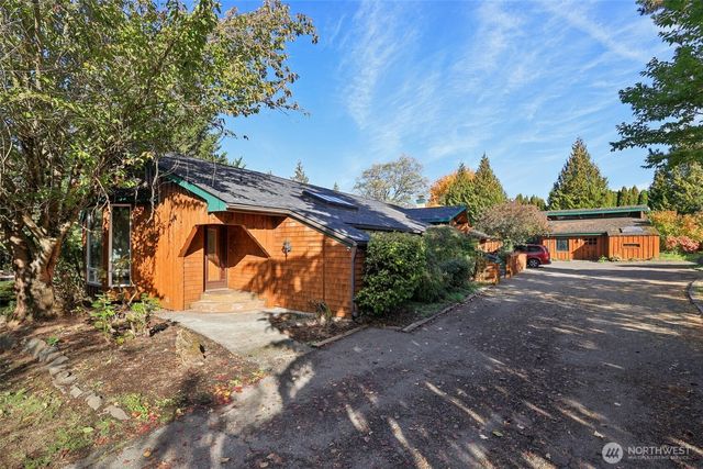 42102 264th Avenue SE, Enumclaw, WA 98022