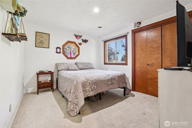 42102 264th Avenue SE, Enumclaw, WA 98022