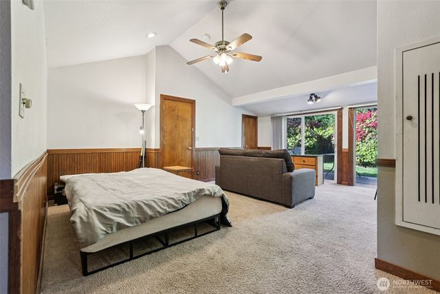 42102 264th Avenue SE, Enumclaw, WA 98022