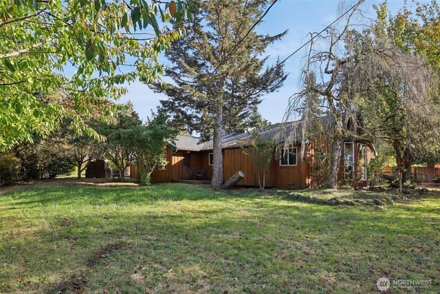 42102 264th Avenue SE, Enumclaw, WA 98022