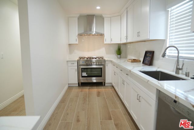 5738 Chesley Avenue, Los Angeles, CA 90043