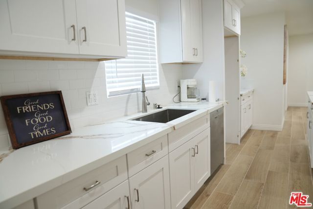 5738 Chesley Avenue, Los Angeles, CA 90043