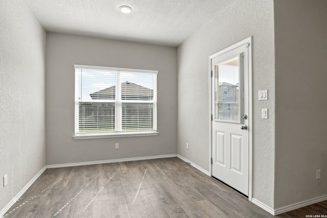 19916 Doc Holiday Dr, Lytle, TX 78052