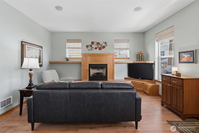 104 NE Whimbrel Lane, Poulsbo, WA 98370