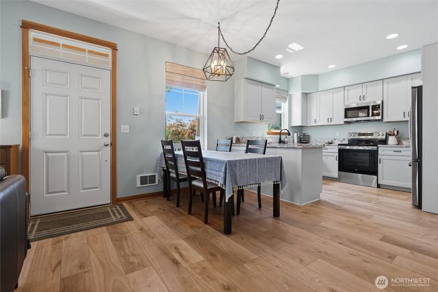 104 NE Whimbrel Lane, Poulsbo, WA 98370