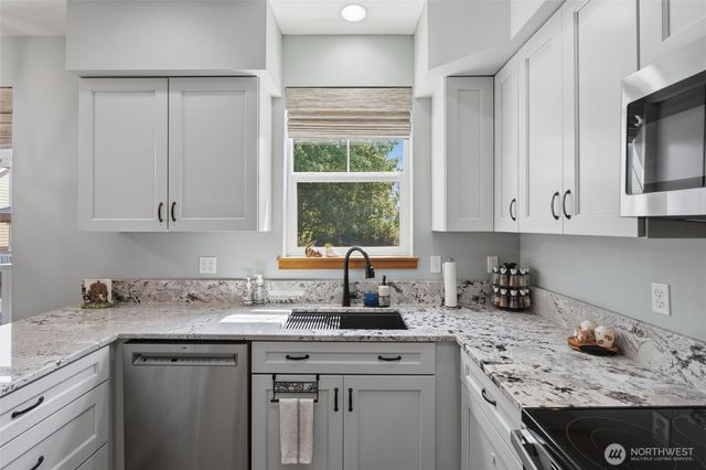 104 NE Whimbrel Lane, Poulsbo, WA 98370