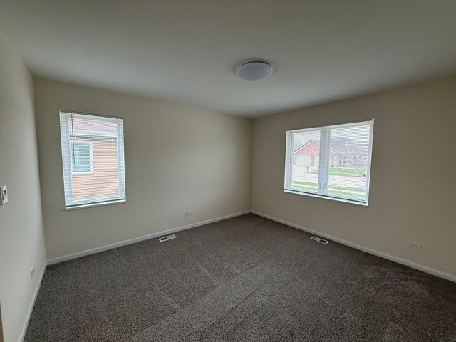 922 Bergera Street W, Braidwood, IL 60408