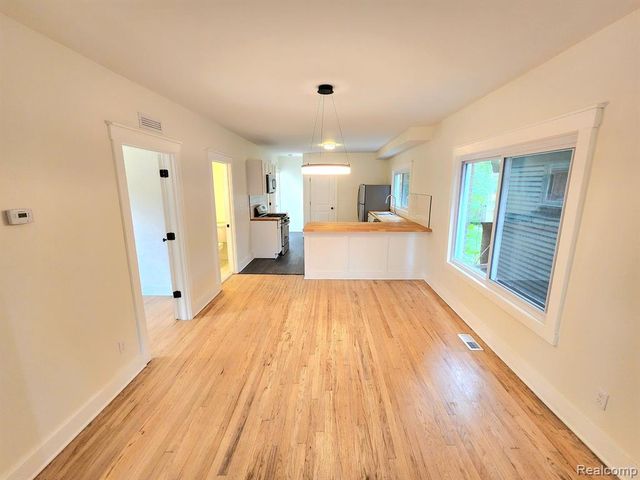 1645 Taylor Street, Detroit, MI 48206