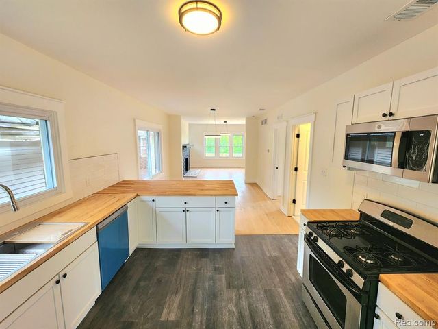 1645 Taylor Street, Detroit, MI 48206