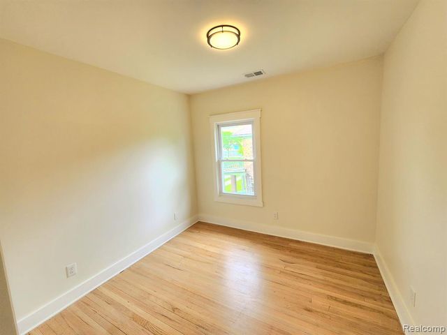 1645 Taylor Street, Detroit, MI 48206