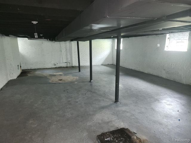 1645 Taylor Street, Detroit, MI 48206