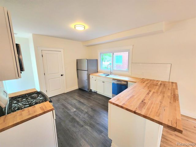 1645 Taylor Street, Detroit, MI 48206