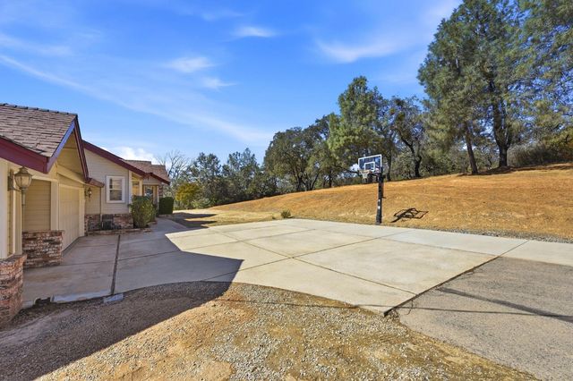 4770 Feldspar Ln, Placerville, CA 95667
