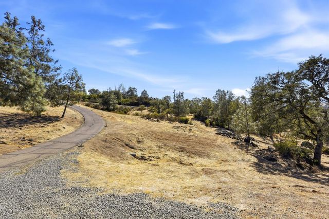 4770 Feldspar Ln, Placerville, CA 95667