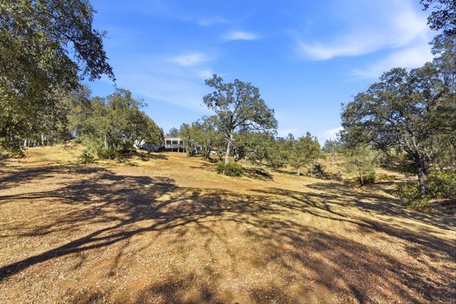 4770 Feldspar Ln, Placerville, CA 95667