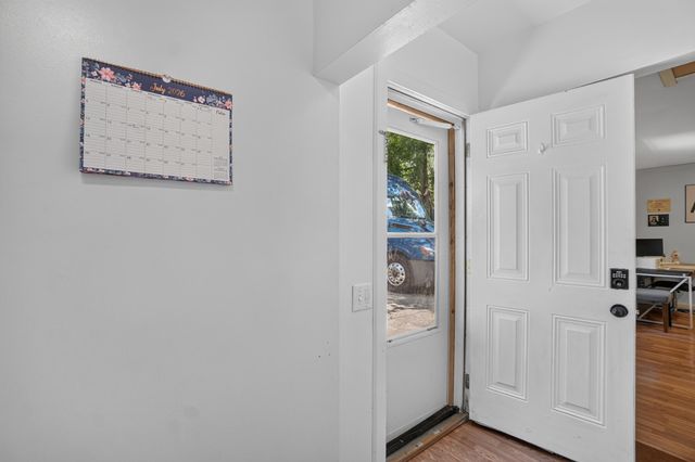 6140 Pinckney Road, Putnam Twp, MI 48169