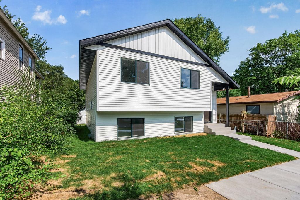 926 Galtier Street, Saint Paul, MN 55117 — photo 2