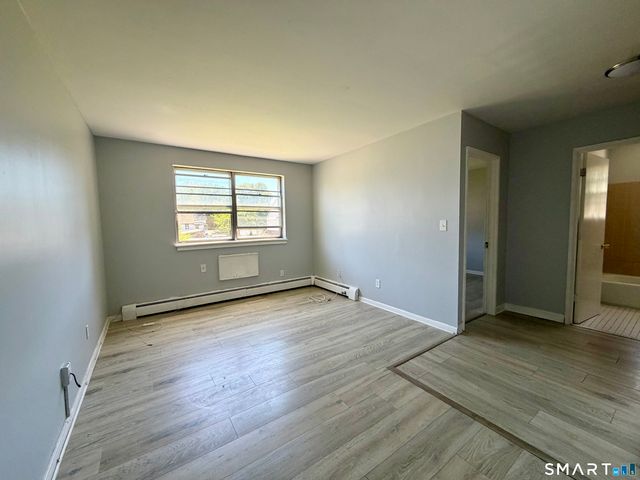 145 Cowles Street B7, Bridgeport, CT 06607
